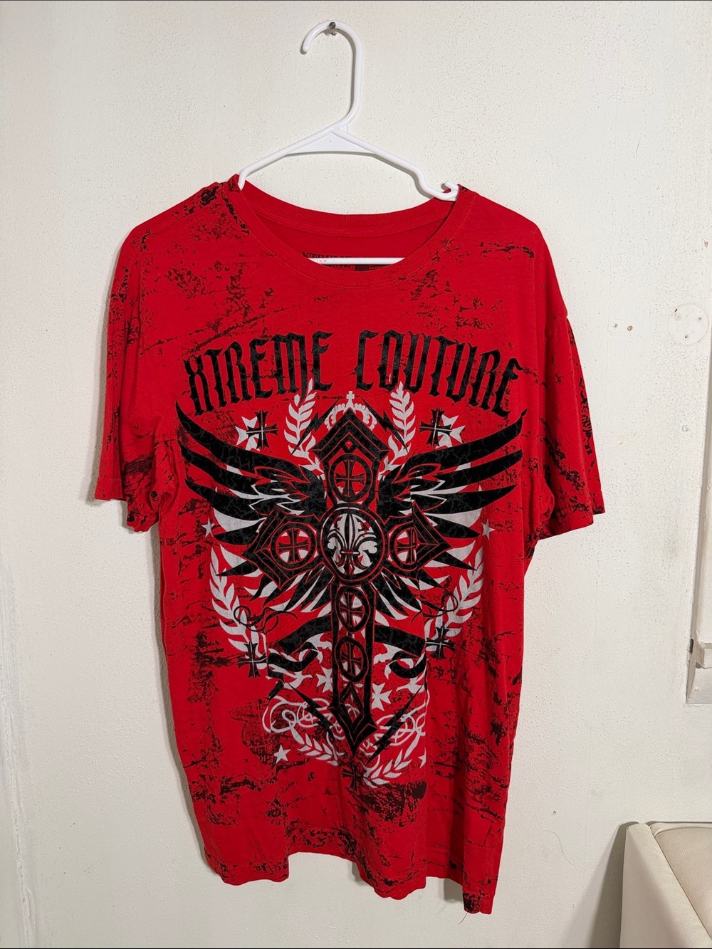 Xtreme Couture Red Graphic Short Sleeve Tee